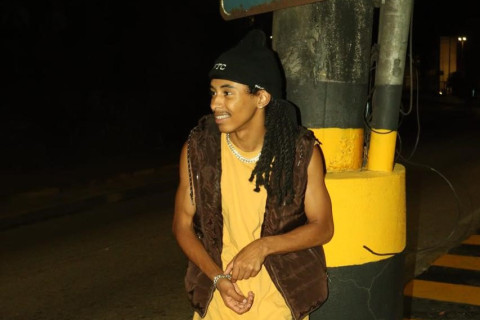 DL10Sheik lança “Apenas Um Menino Rebelde” e transforma vivência em rima